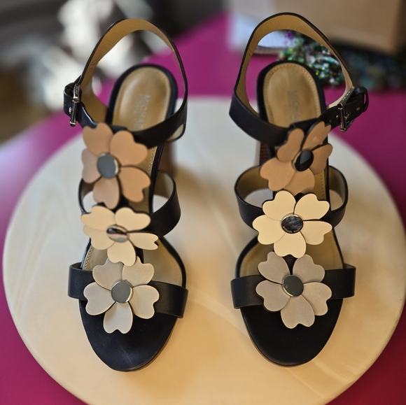 Michael Kors Shoes - Michael Kors Black and Tan Floral Sandals